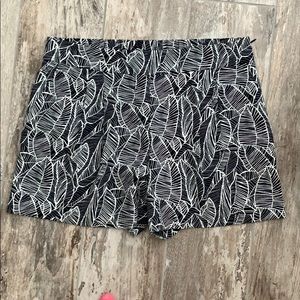 Patterned shorts